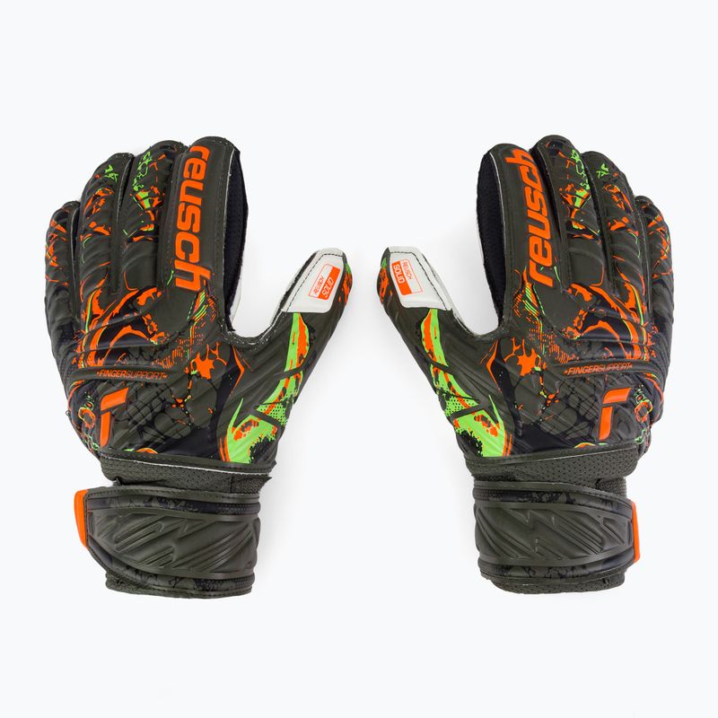 Dětské brankářské rukavice Reusch Attrakt Solid Finger Support Junior zelená 5372010-5556