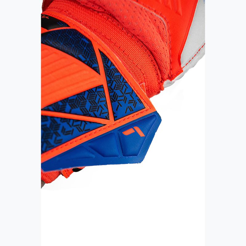 Brankářské rukavice  Reusch Attrakt Solid hyper orange/electric blue 7