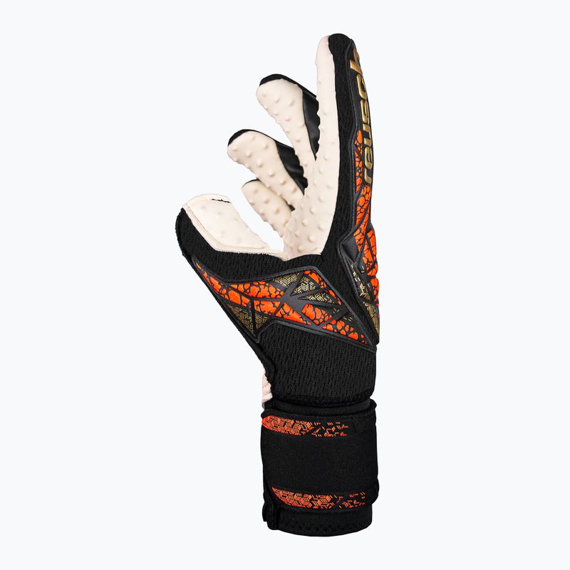 Brankářské rukavice  Reusch Attrakt SpeedBump Ortho-Tec black/gold/orange 4