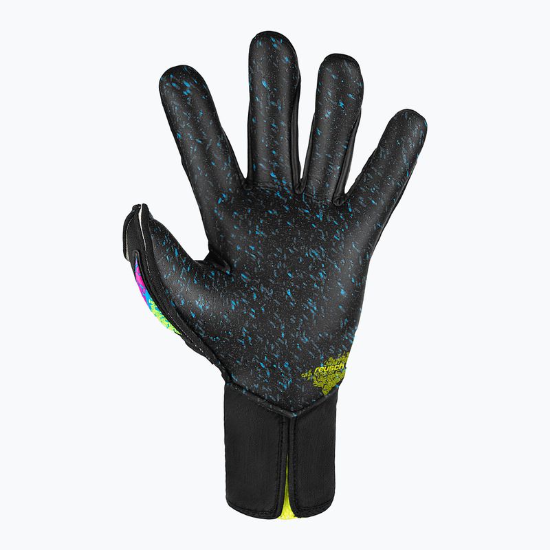 Brankářské rukavice Reusch Attrakt Fusion black/safety yellow/black 3