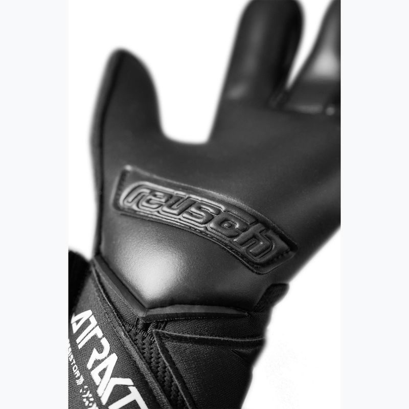 Brankářské rukavice Reusch Attrakt Infinity Resistor black 5