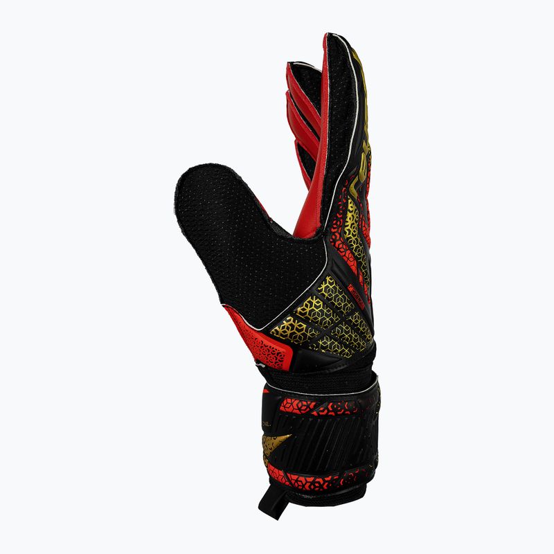 Brankářské rukavice Reusch Attrakt Solid black/gold/fiery red 4