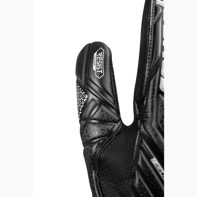 Brankářské rukavice Reusch Attrakt Resist black 6