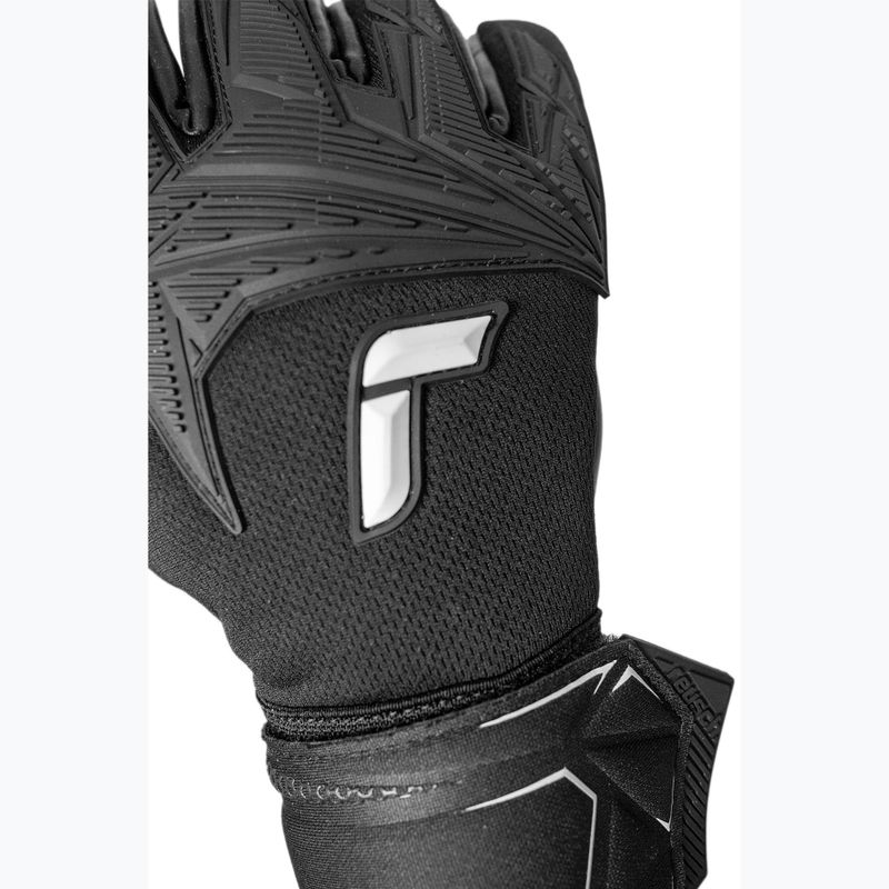 Brankářské rukavice Reusch Attrakt Freegel Infinity Finger Support 5670730-7700 black 6