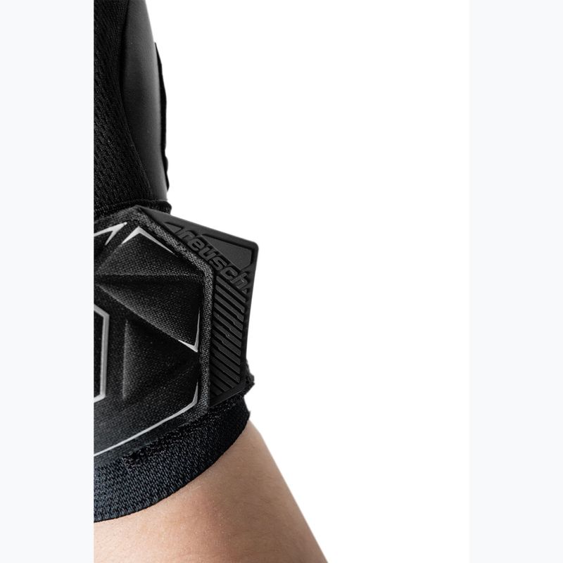 Brankářské rukavice Reusch Attrakt Freegel Infinity Finger Support 5670730-7700 black 8