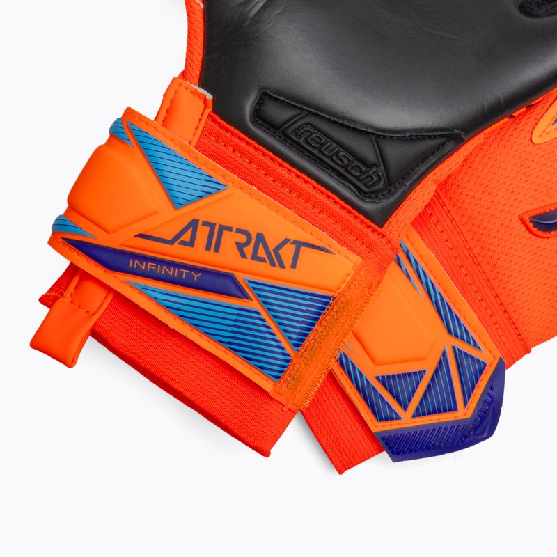 Dětské brankářské rukavice Reusch Attrakt Infinity Evolution NC Junior shocking orange/blue/black 5