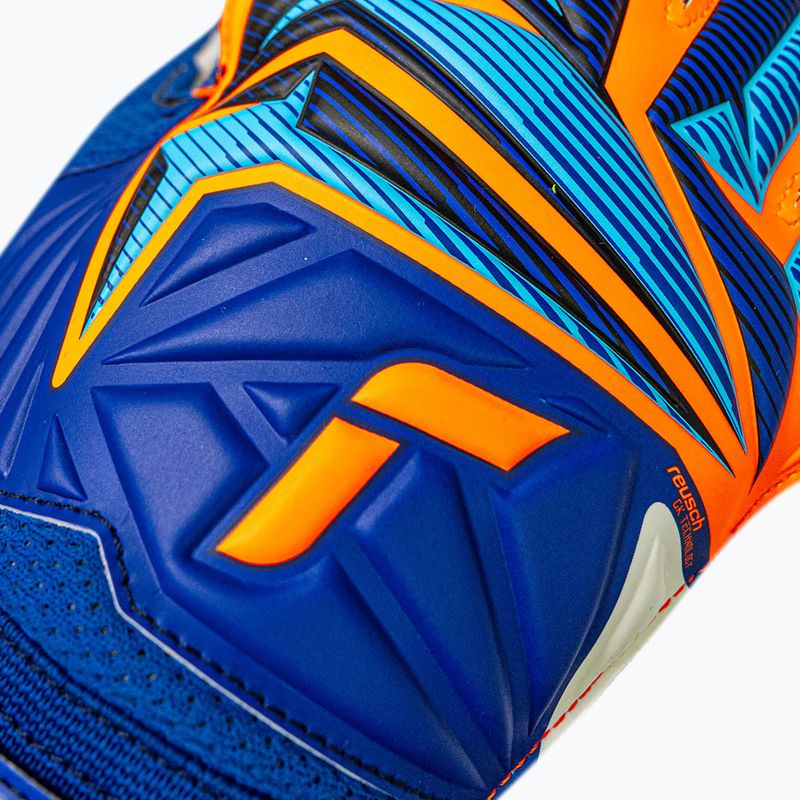 Brankářské rukavice Reusch Attrakt Solid sharp blue/shocking orange 5