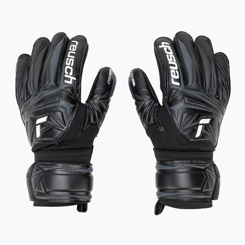 Dětské brankářské rukavice Reusch Attrakt Resist 5672615 black 2