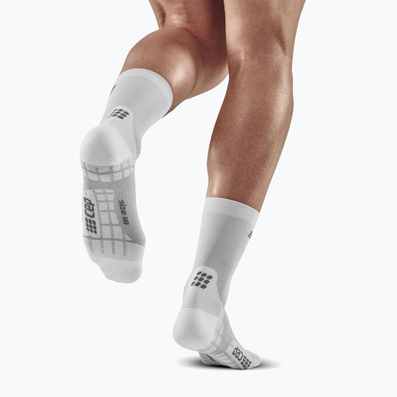 Pánské kompresní běžecké ponožky   CEP Ultralight Short carbon white 3