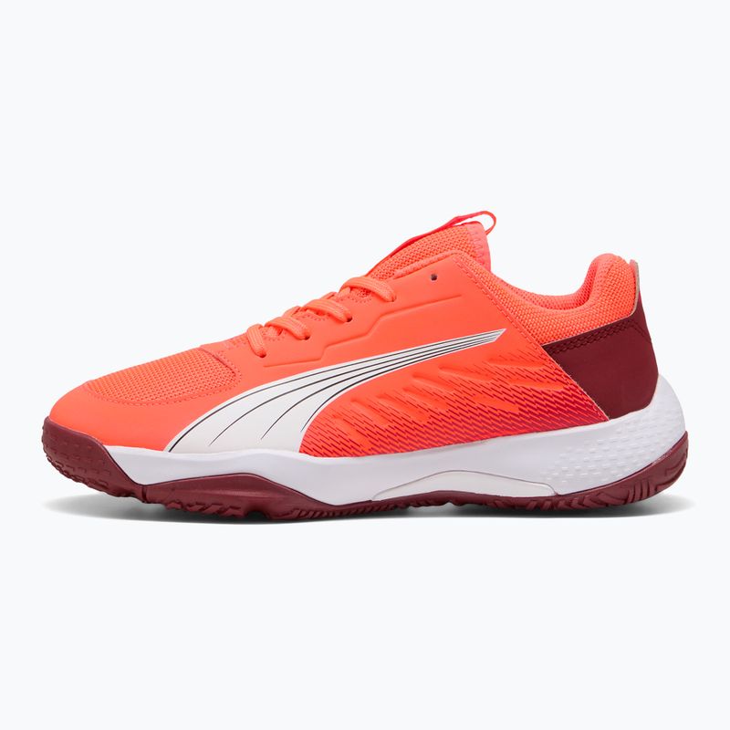Dětské boty na házenou PUMA Accelerate Jr glowing red/white/dark crimson/black 9