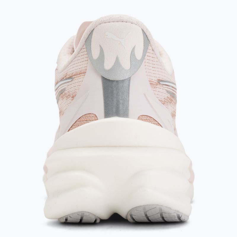 Dámské běžecké boty PUMA Deviate Nitro 4 pink 6