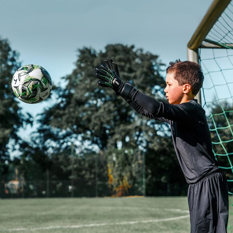 Dětské brankářské rukavice T1TAN Fluo Beast 3.0 Junior FP black 3