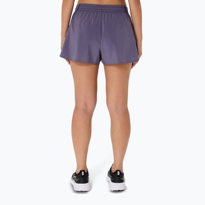 Dámské běžecké šortky ASICS Core Split greyish purple 3