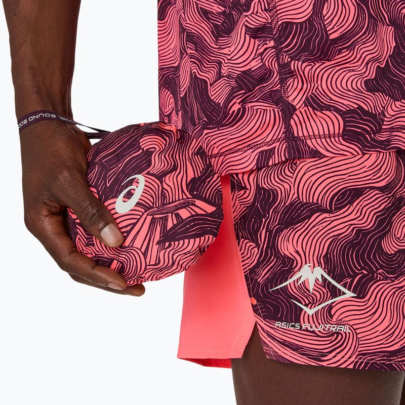 Pánská běžecká bunda Asics Fujitrail Packable Jacket blazing coral/dark aubergine 8