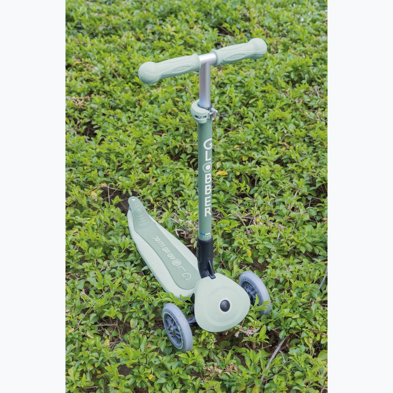 Dětská tříkolová koloběžka Globber Junior Primo Foldable Lights Eco pistachio 11