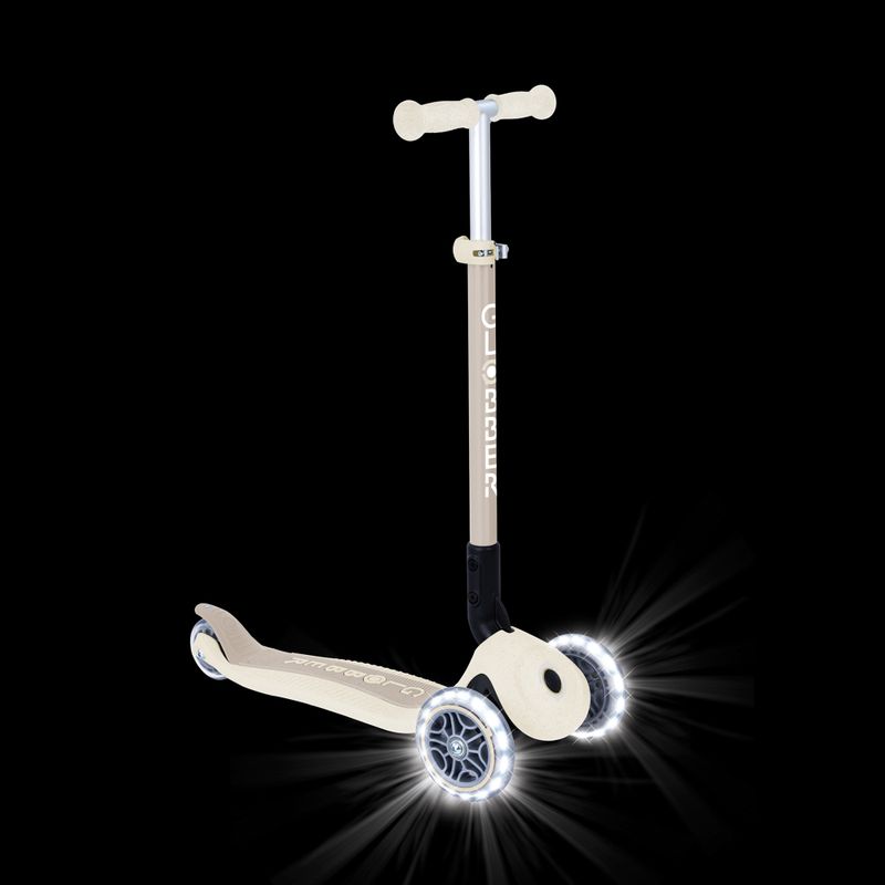 Dětská tříkolová koloběžka Globber Junior Primo Foldable Lights Eco coconut 11