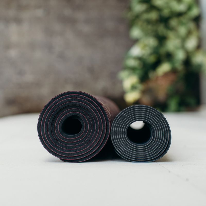 Podložka na jógu Yoga Design Lab Infinity Yoga 5 mm černá Mandala Charcoal 7
