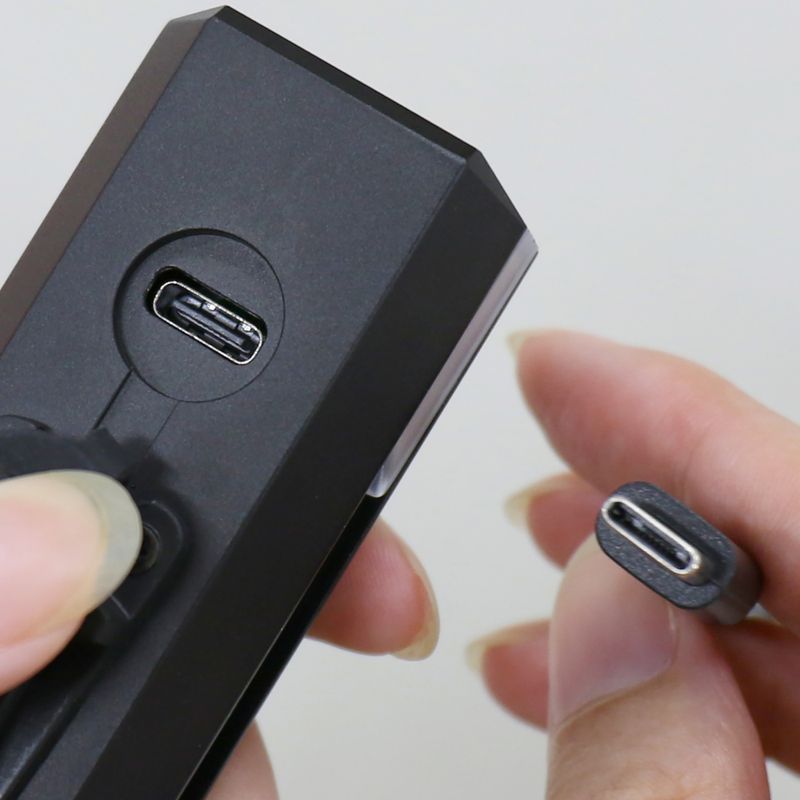 Přední cyklistické světlo CatEye AMPP 900 HL-EL089RC black 2