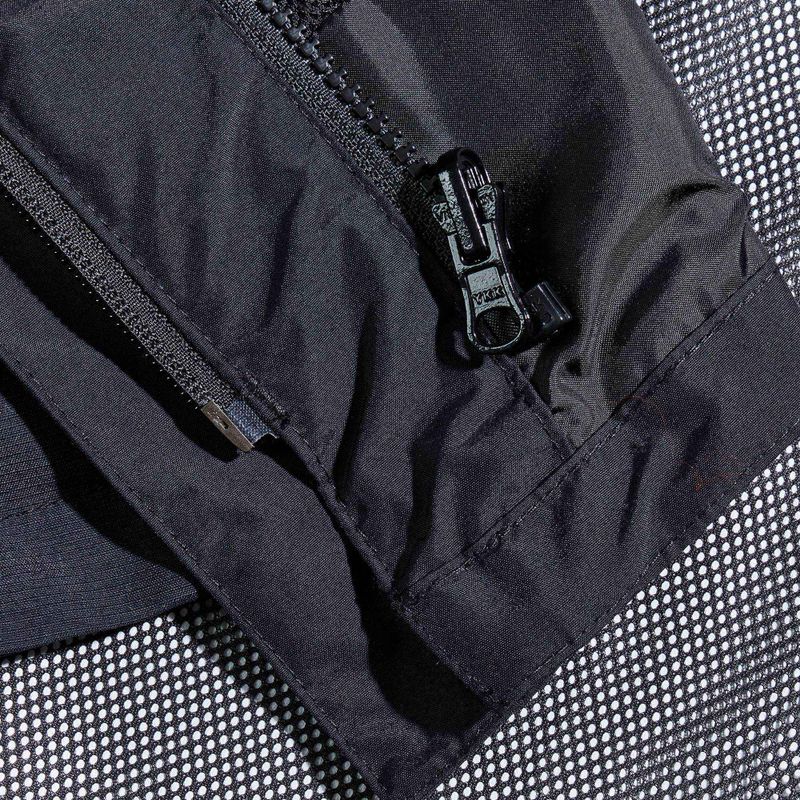 Pánská bunda do deště Berghaus Hillwalker IA black/black 17