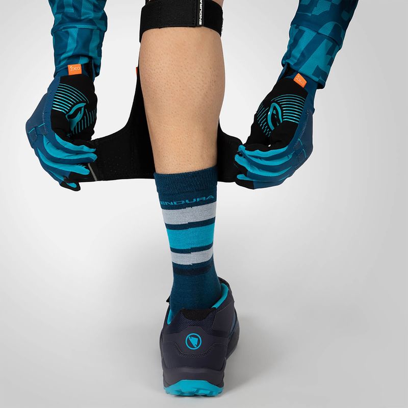 Cyklistické chrániče holení Endura MT500 D3O Shinguard black 5