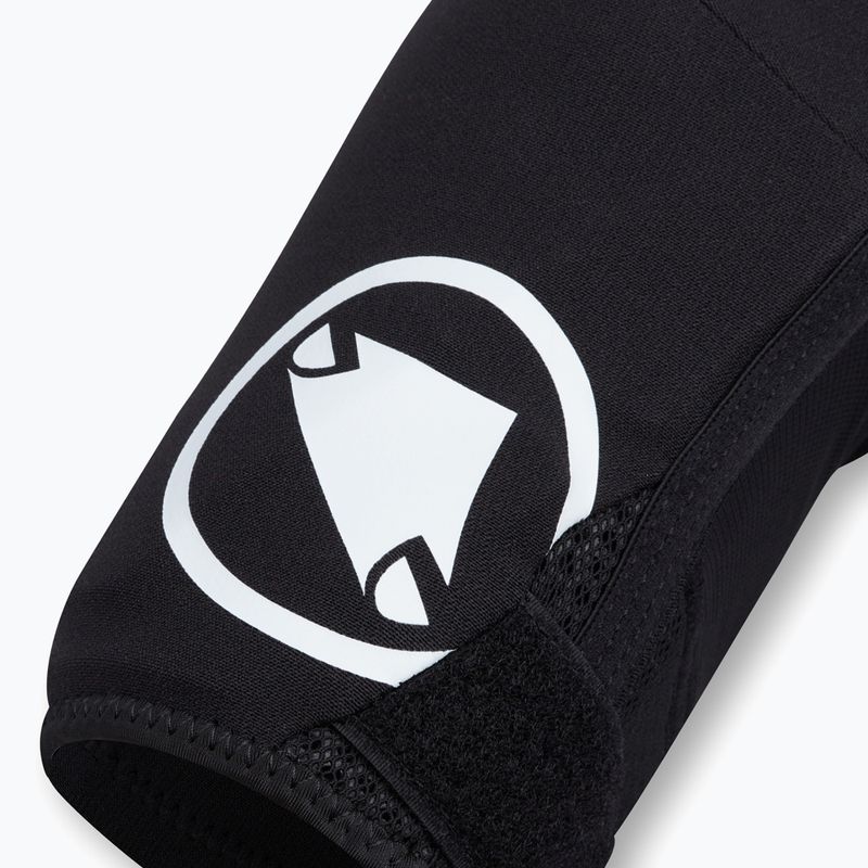 Cyklistické chrániče loktů Endura Singletrack Elbow Pads black 4