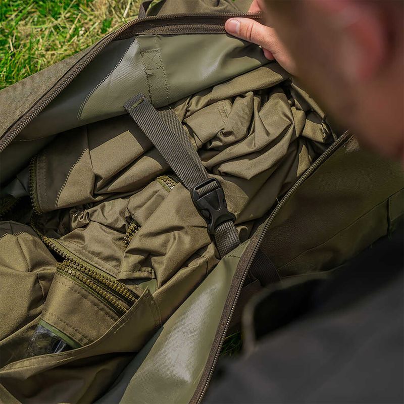 Stan  Avid Carp Exo+ Bivvy 6