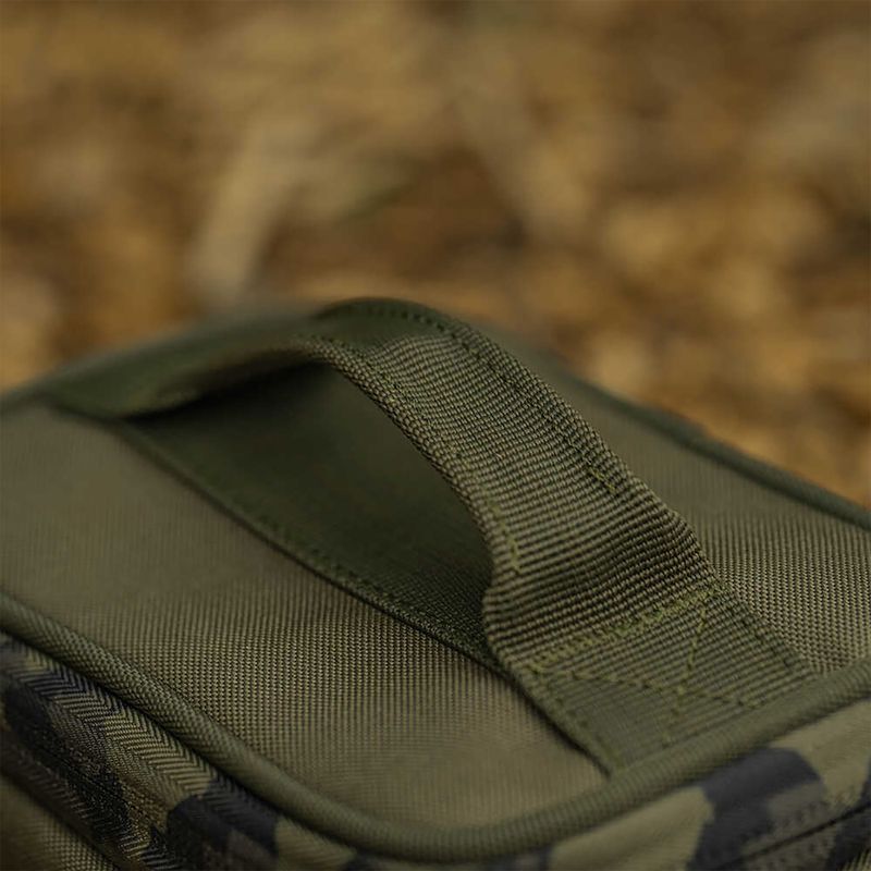 Rybářský box  Avid Carp RVS Accessory Pouch Medium 6