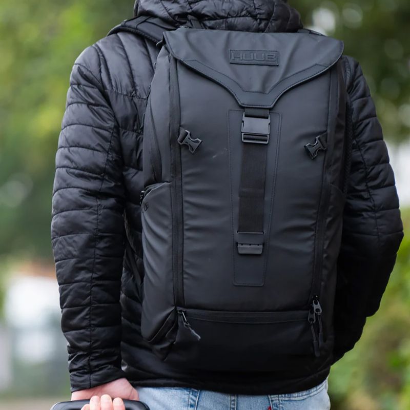 Triatlonový batoh HUUB Travel black 6