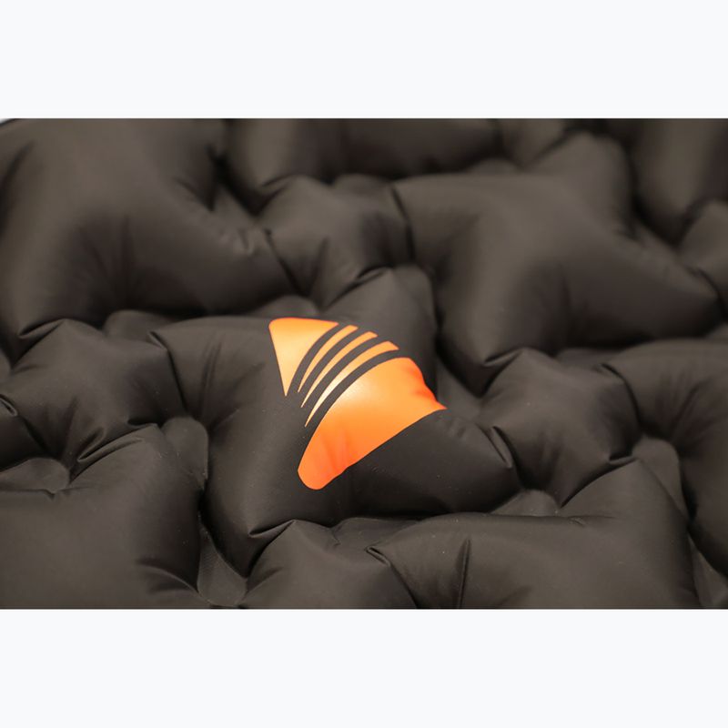 Nafukovací karimatka Vango Aotrom Thermo anthracite 6