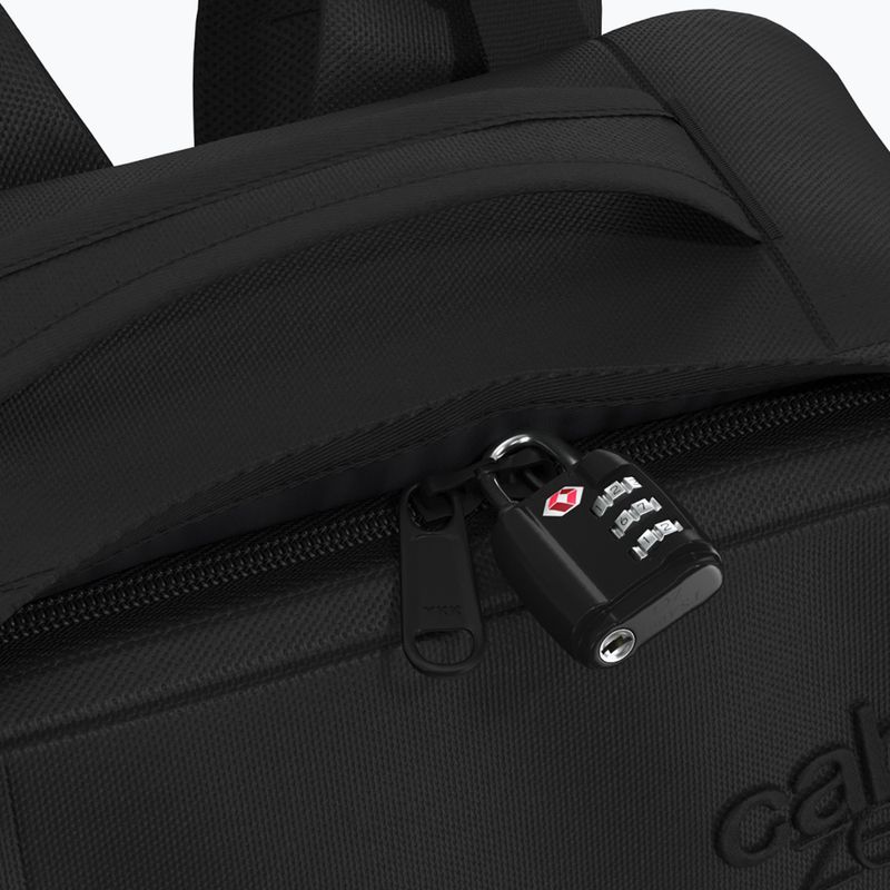 Cestovní batoh CabinZero Military 44 l absolute black 8