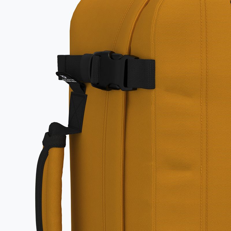 Turistický batoh CabinZero Classic 36 l orange chill  10