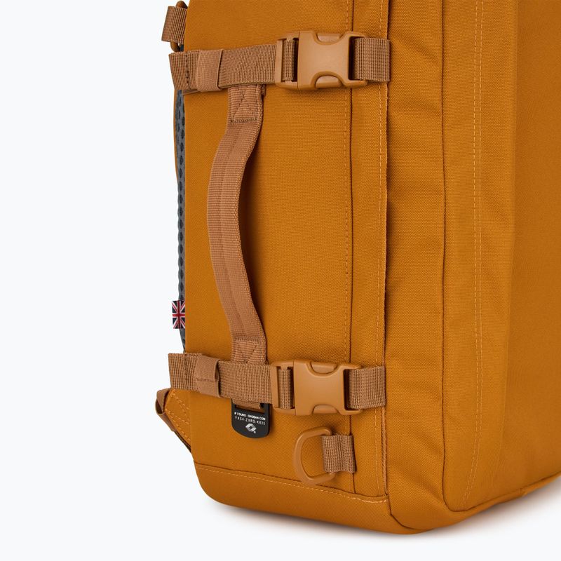 Turistický batoh CabinZero Classic Plus 32 l orange chill  5