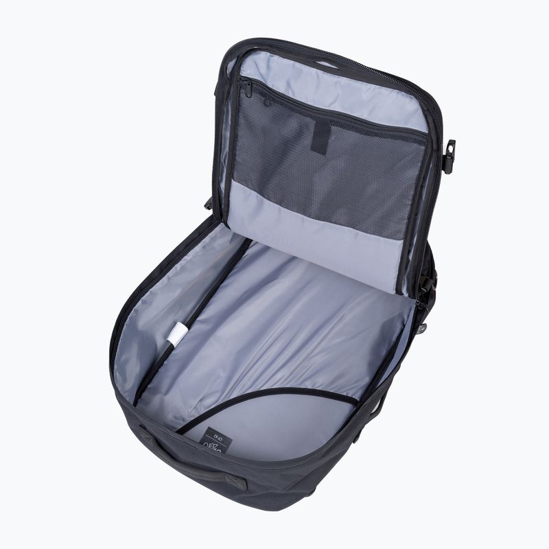 Turistický batoh CabinZero Classic Plus 42 l absolute black 7