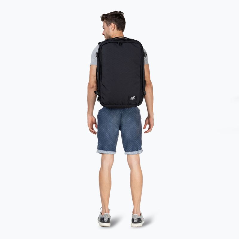 Turistický batoh CabinZero Classic Pro 42 l absolute black 10