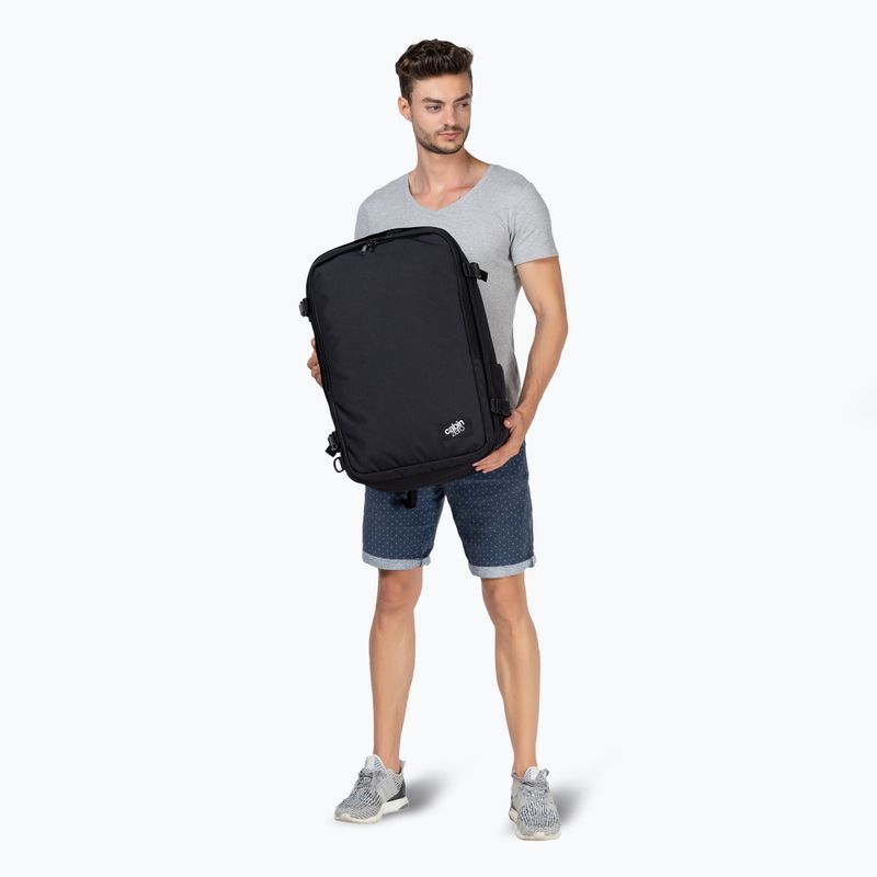 Turistický batoh CabinZero Classic Pro 42 l absolute black 14