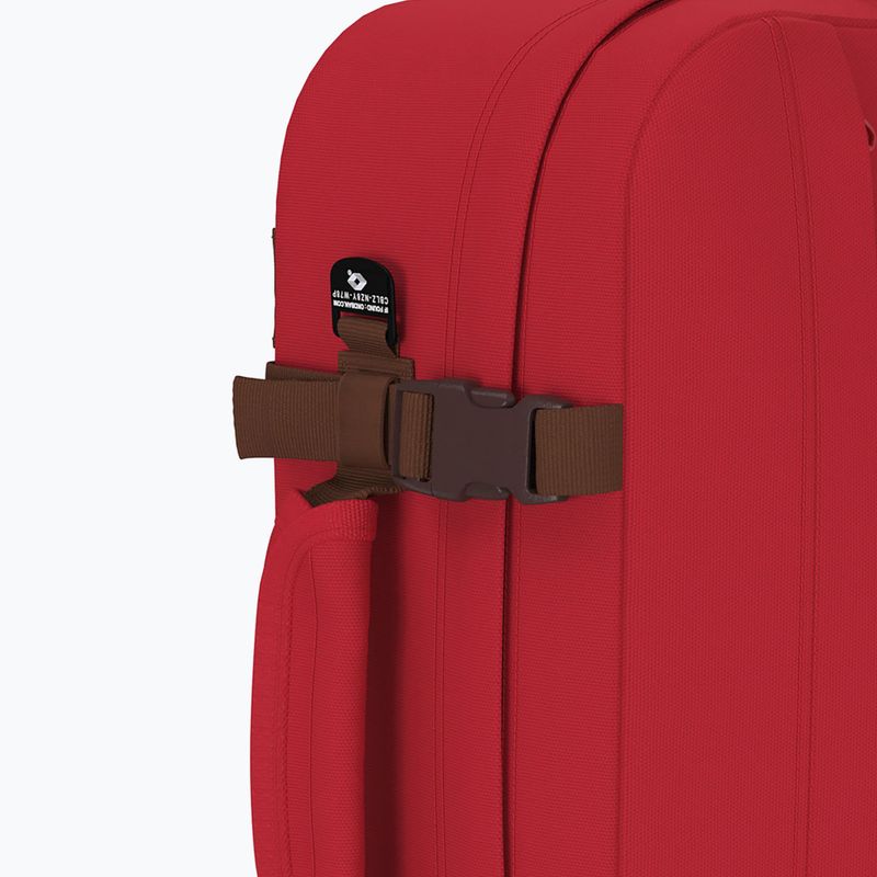 Turistický batoh CabinZero Classic 44 l london red  10