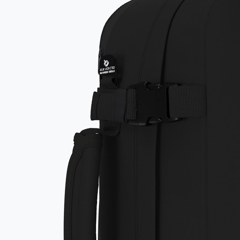 Turistický batoh CabinZero Classic Tech 28 l absolute black 10