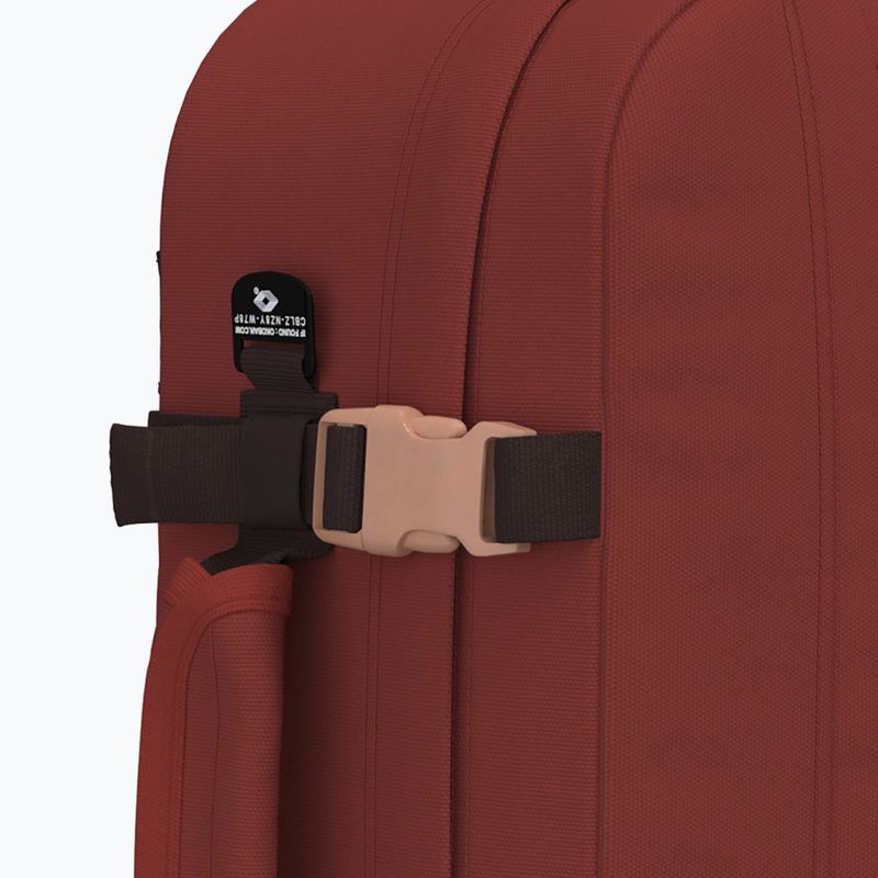 Turistický batoh CabinZero Classic 44 l sangria red  10