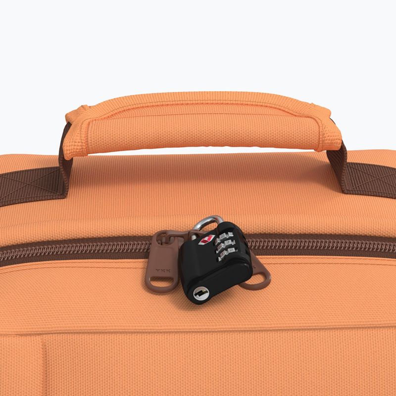 Turistický batoh CabinZero Classic 44 l gobi sands 8