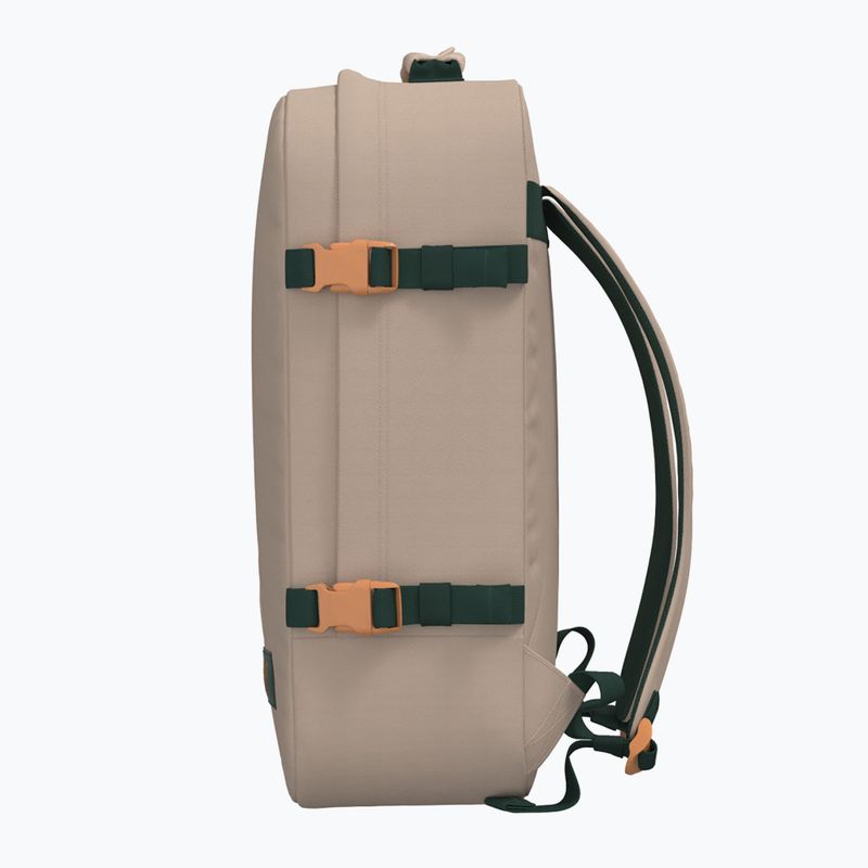 Turistický batoh CabinZero Classic 44 l cebu sands  6
