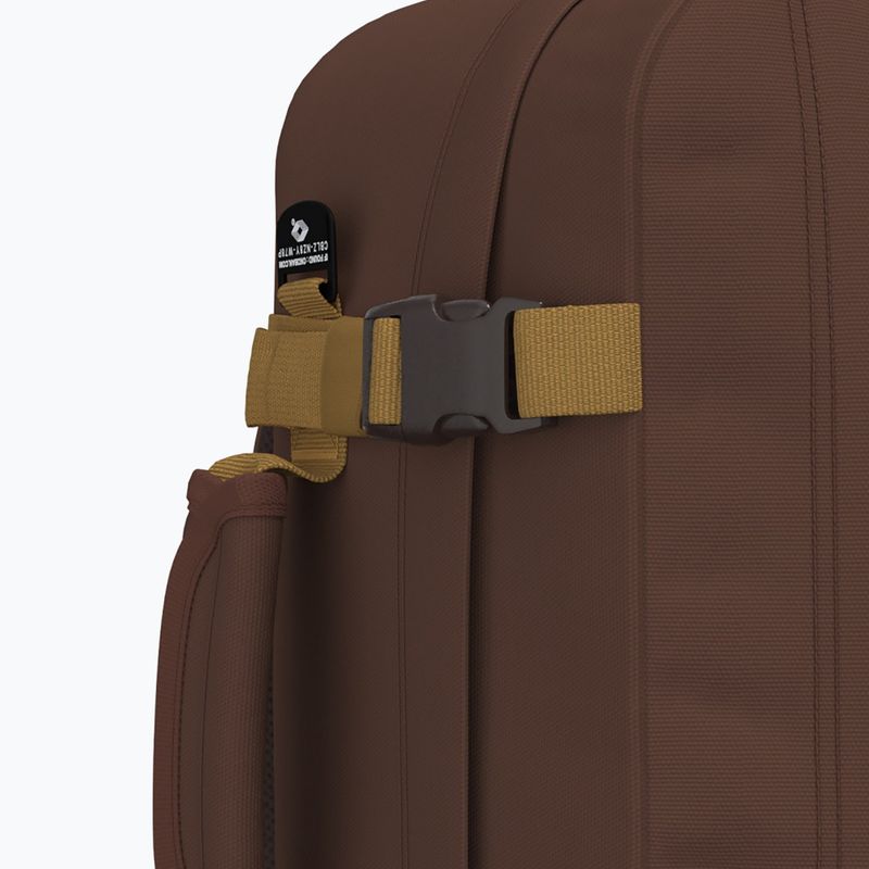 Turistický batoh CabinZero Classic 28 l belgian chocolate 10
