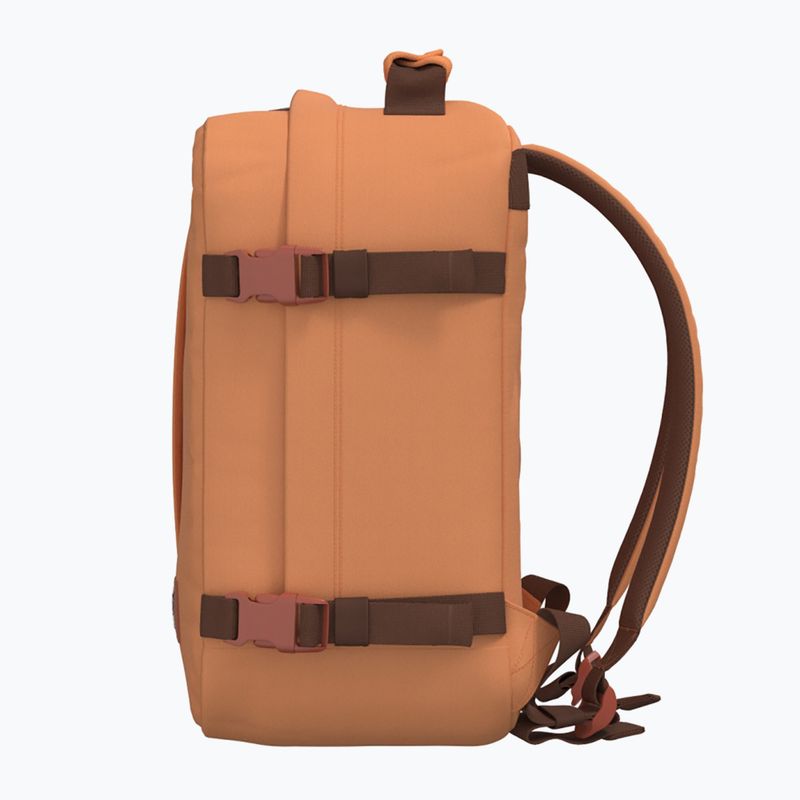 Turistický batoh CabinZero Classic 28 l gobi sands 6