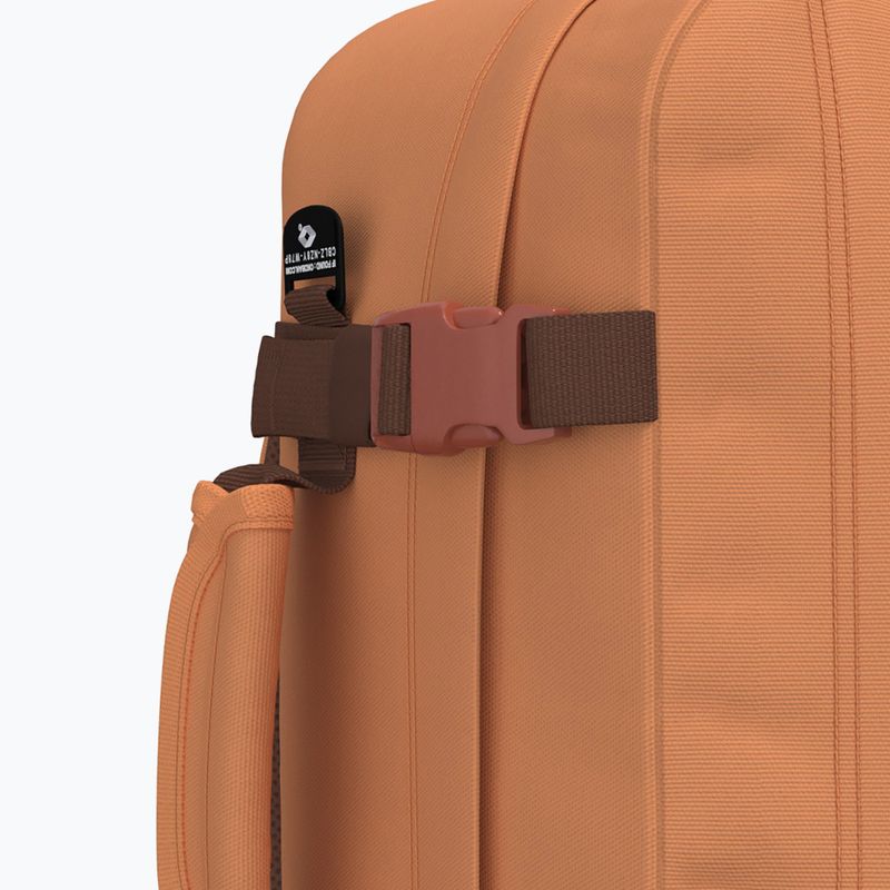 Turistický batoh CabinZero Classic 28 l gobi sands 10