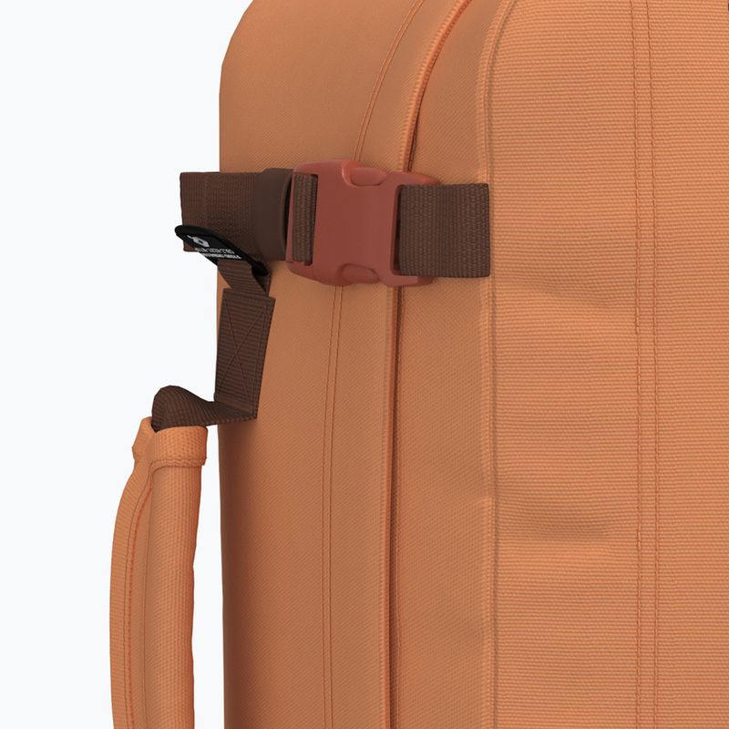 Turistický batoh CabinZero Classic 36 l gobi sands 9