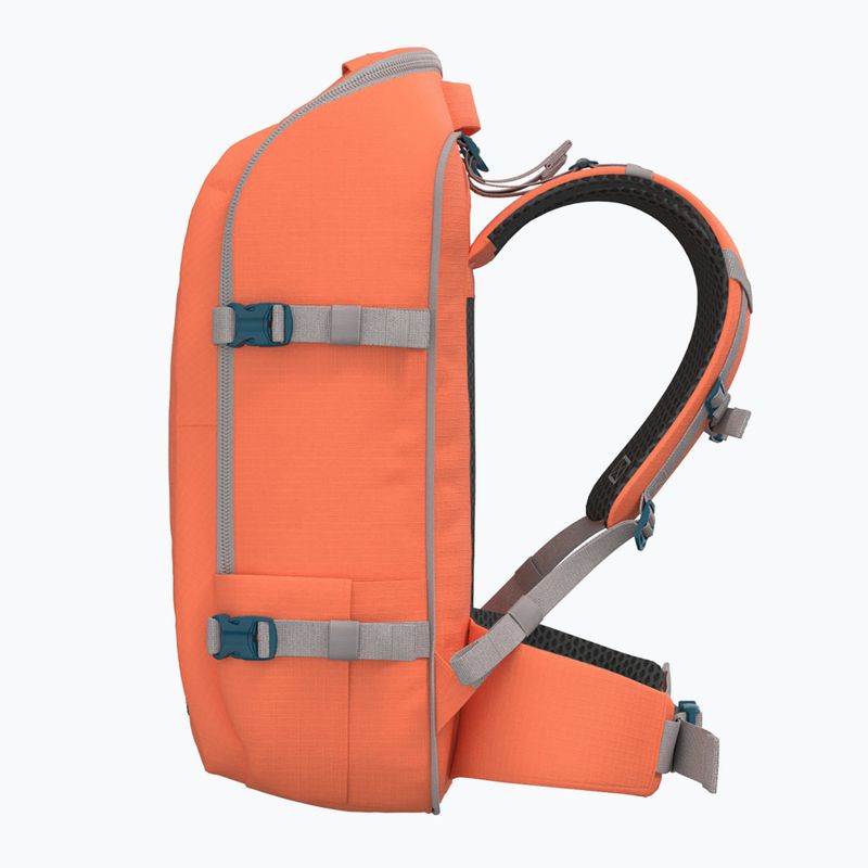 Turistický batoh CabinZero Adventure 42 l moroccan sands  6