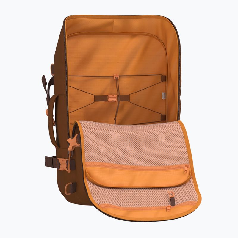 Turistický batoh CabinZero Adventure Pro 32 l saigon coffee  8