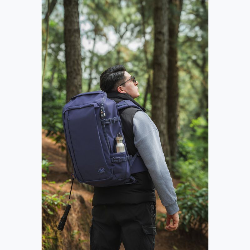 Cestovní batoh CabinZero Adventure 42 l galaxy 13