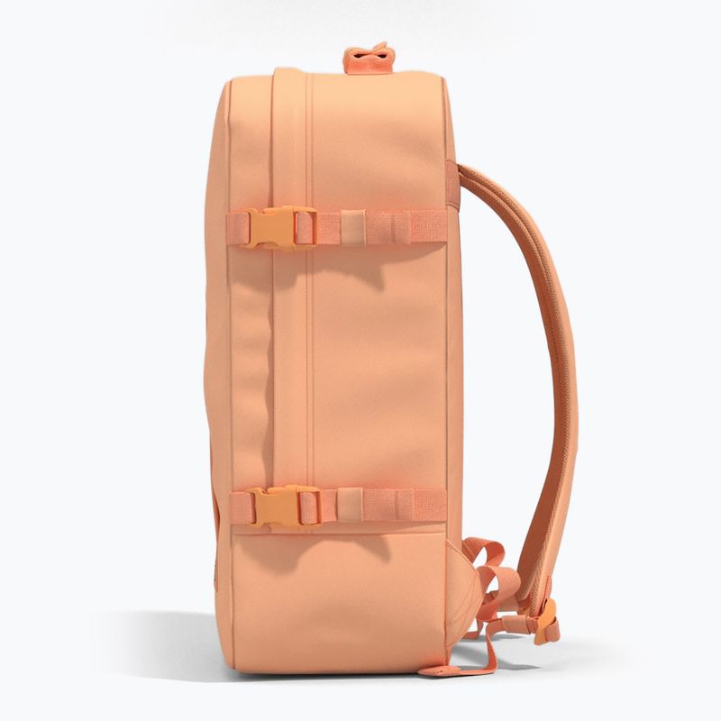 Turistický batoh CabinZero Classic 44 l sunny day 6