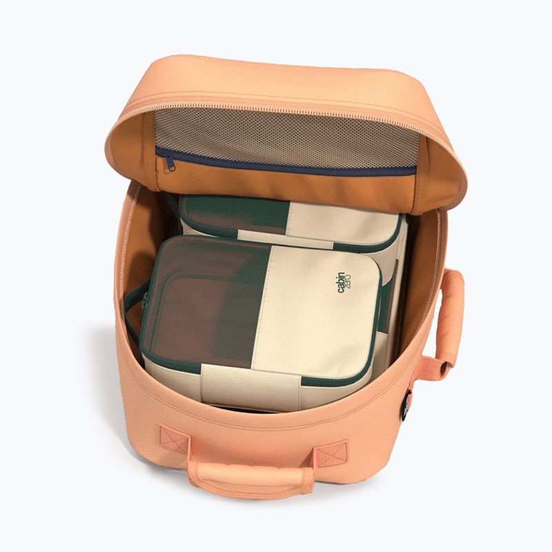 Turistický batoh CabinZero Classic 28 l sunny day 9