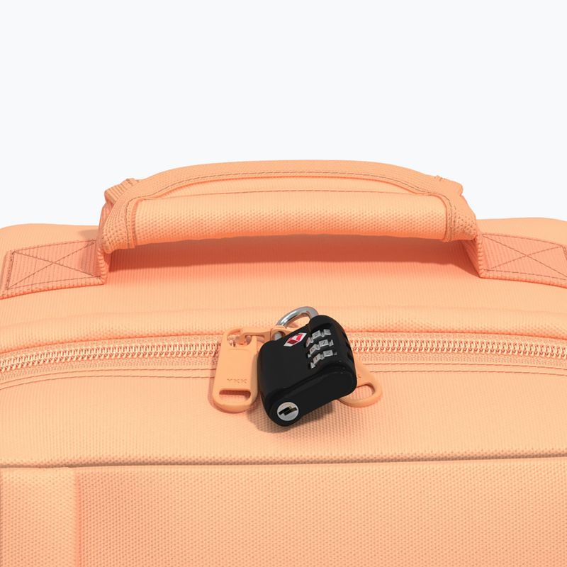 Turistický batoh CabinZero Classic 36 l sunny day 7